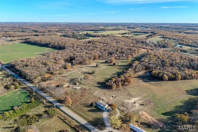 $879,000 | 15650 Hwy WW, Lebanon, MO 65536