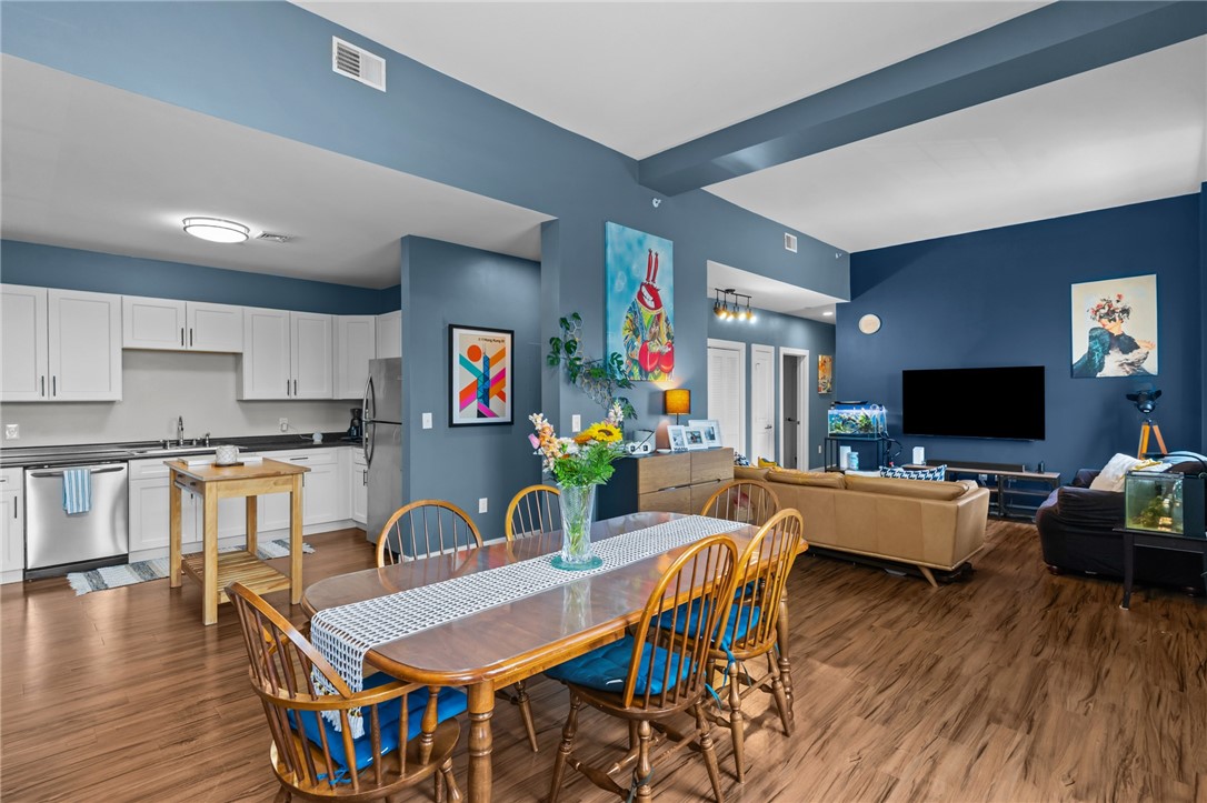 39 Webster Avenue, Unit 201 Pawtucket, RI 02860 - Photo 2 of 37