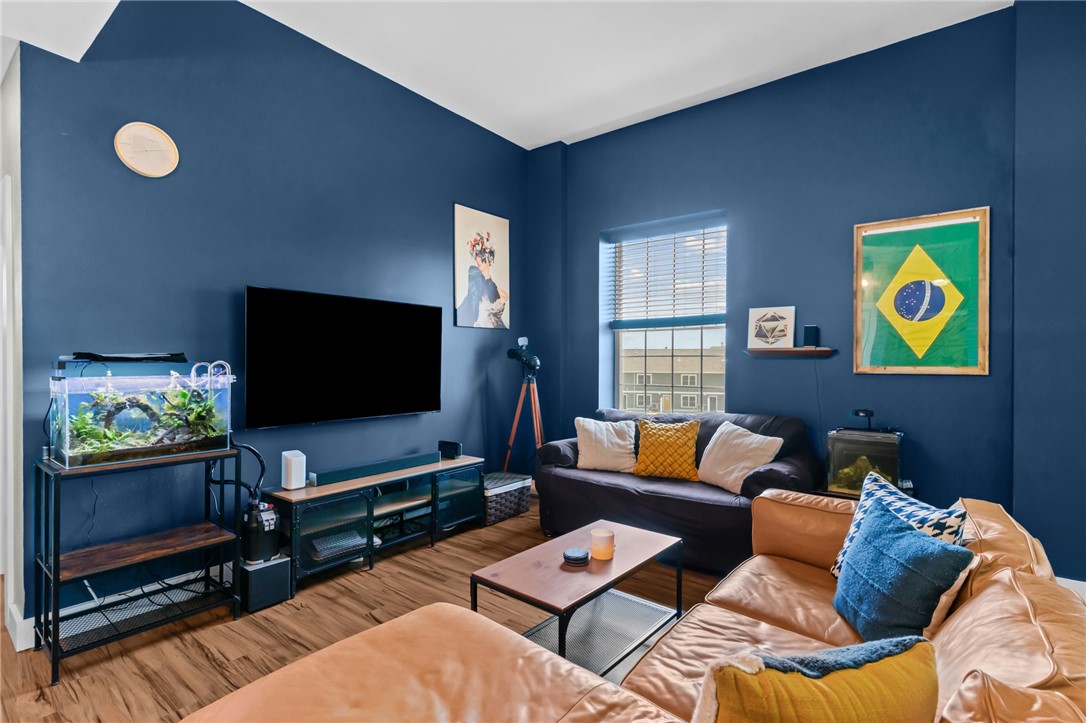 39 Webster Avenue, Unit 201 Pawtucket, RI 02860 - Photo 7 of 37