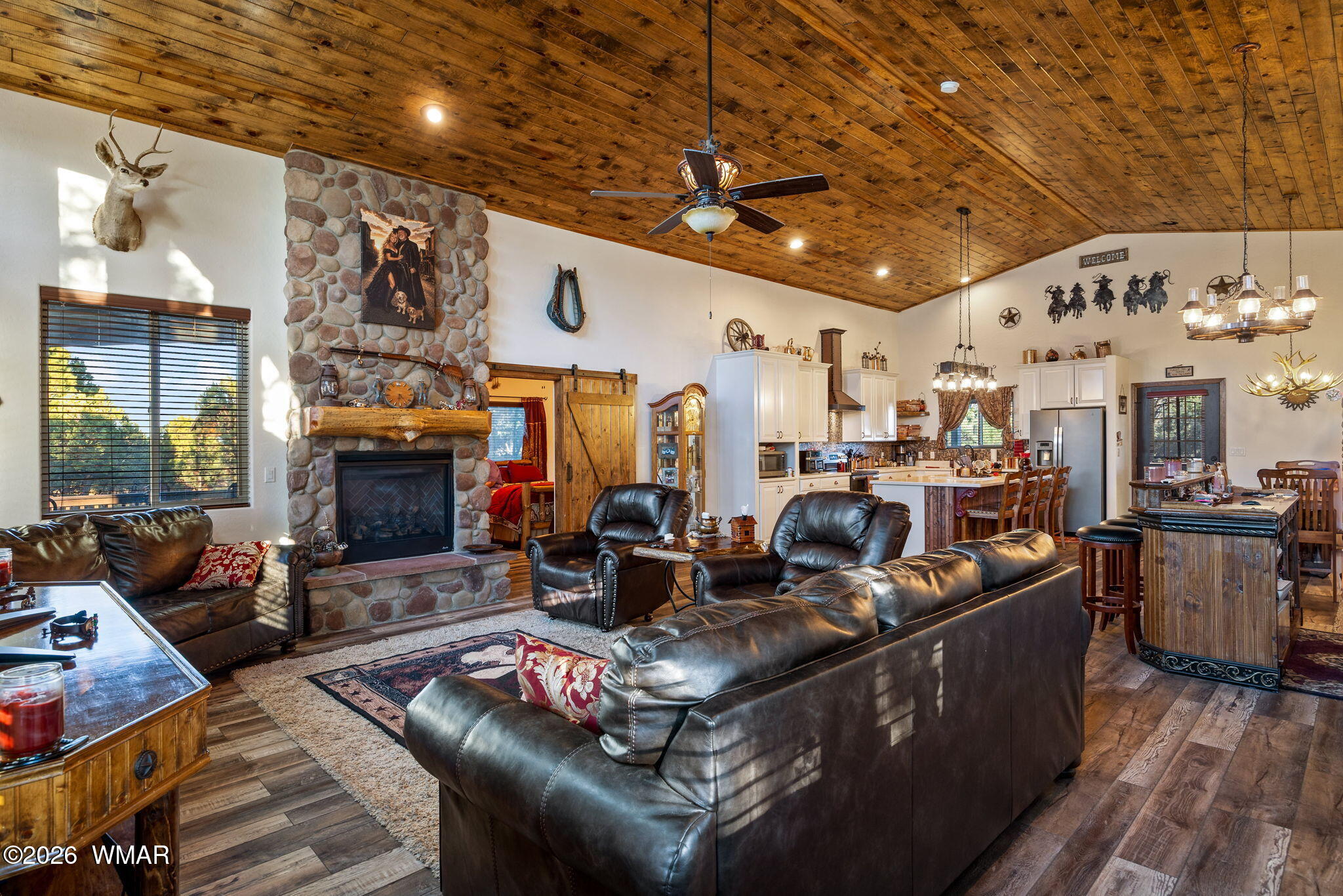2207 4 Point Circle Overgaard, AZ 85933 - Photo 7 of 48