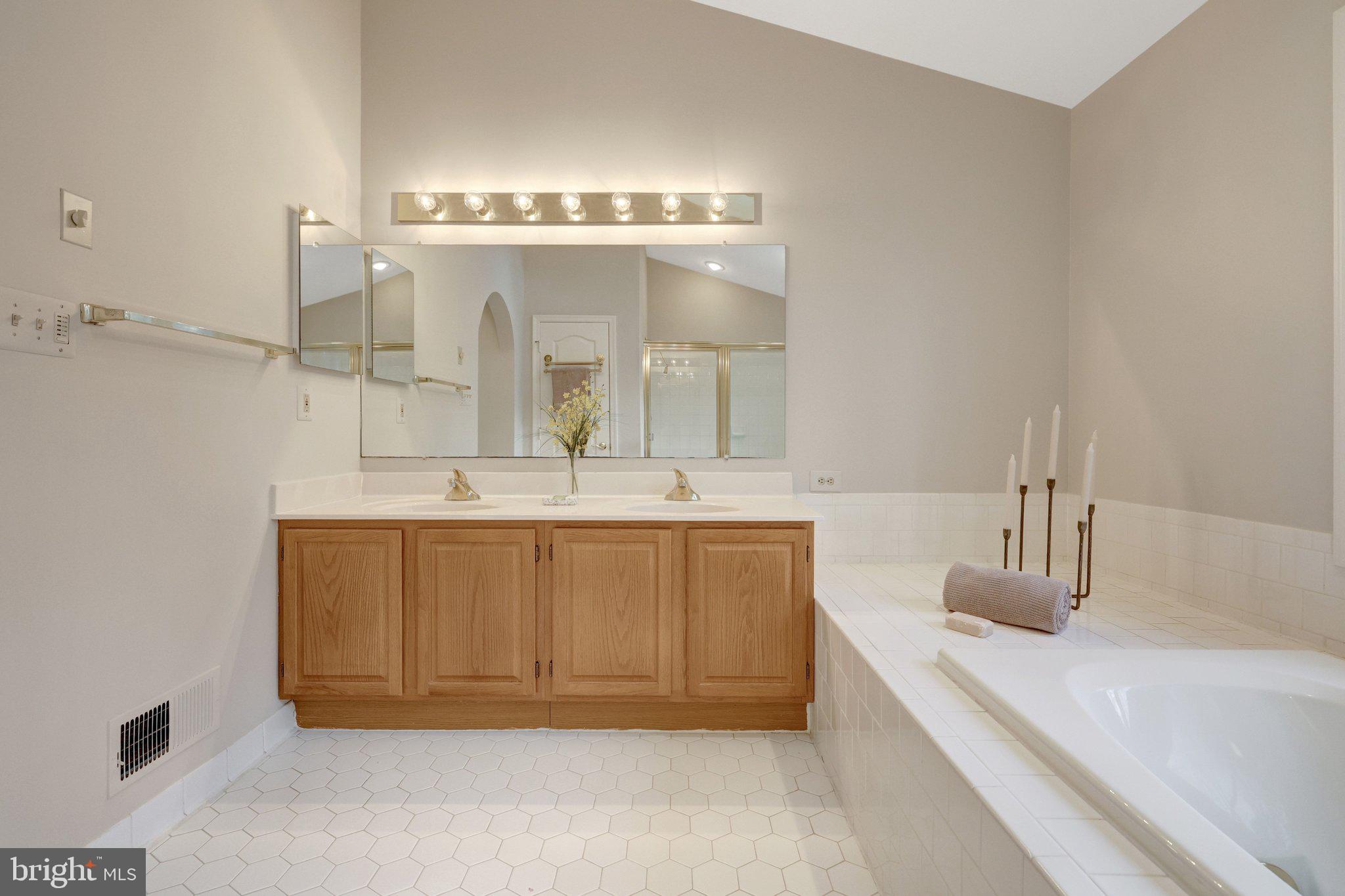 11273 Waples Mill Road Oakton, VA 22124 - Photo 60 of 75