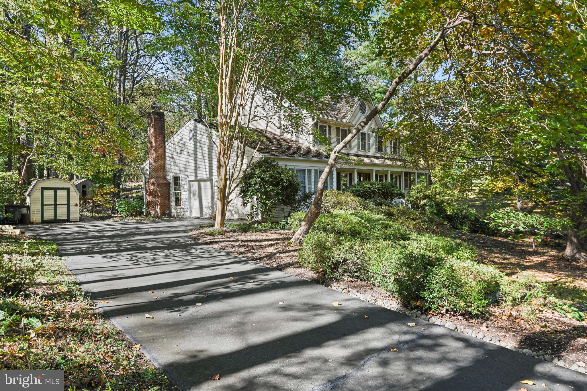 11273 Waples Mill Road Oakton, VA 22124 - Photo 6 of 75