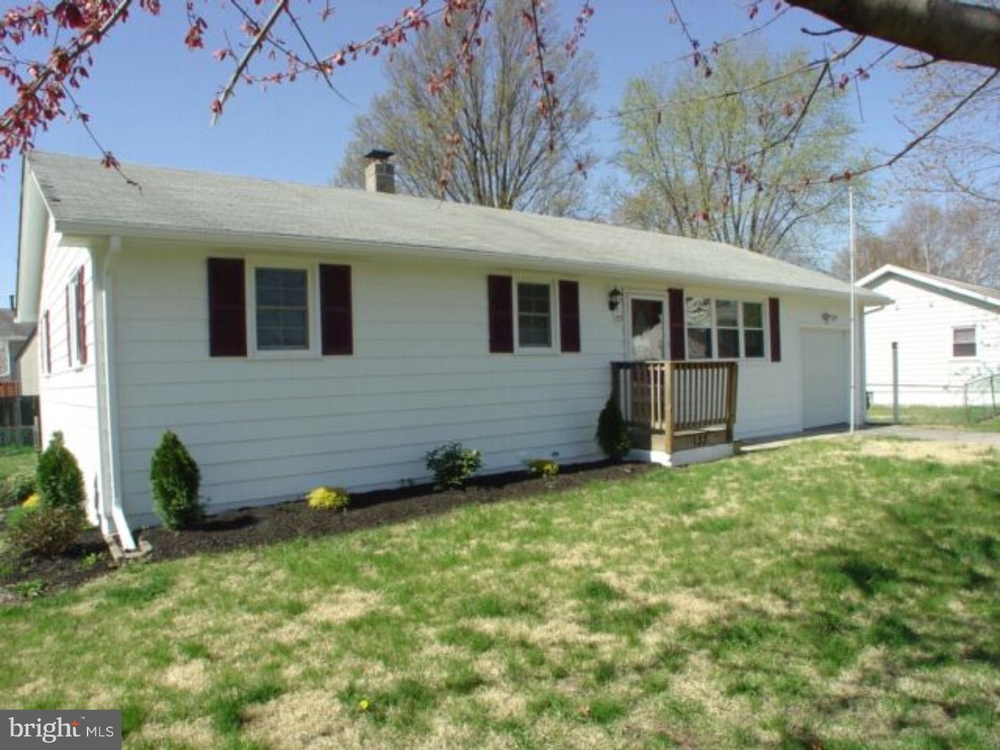 133 Eaton Road Pennsville, NJ 08070 - Photo 1 of 15 Exterior Front