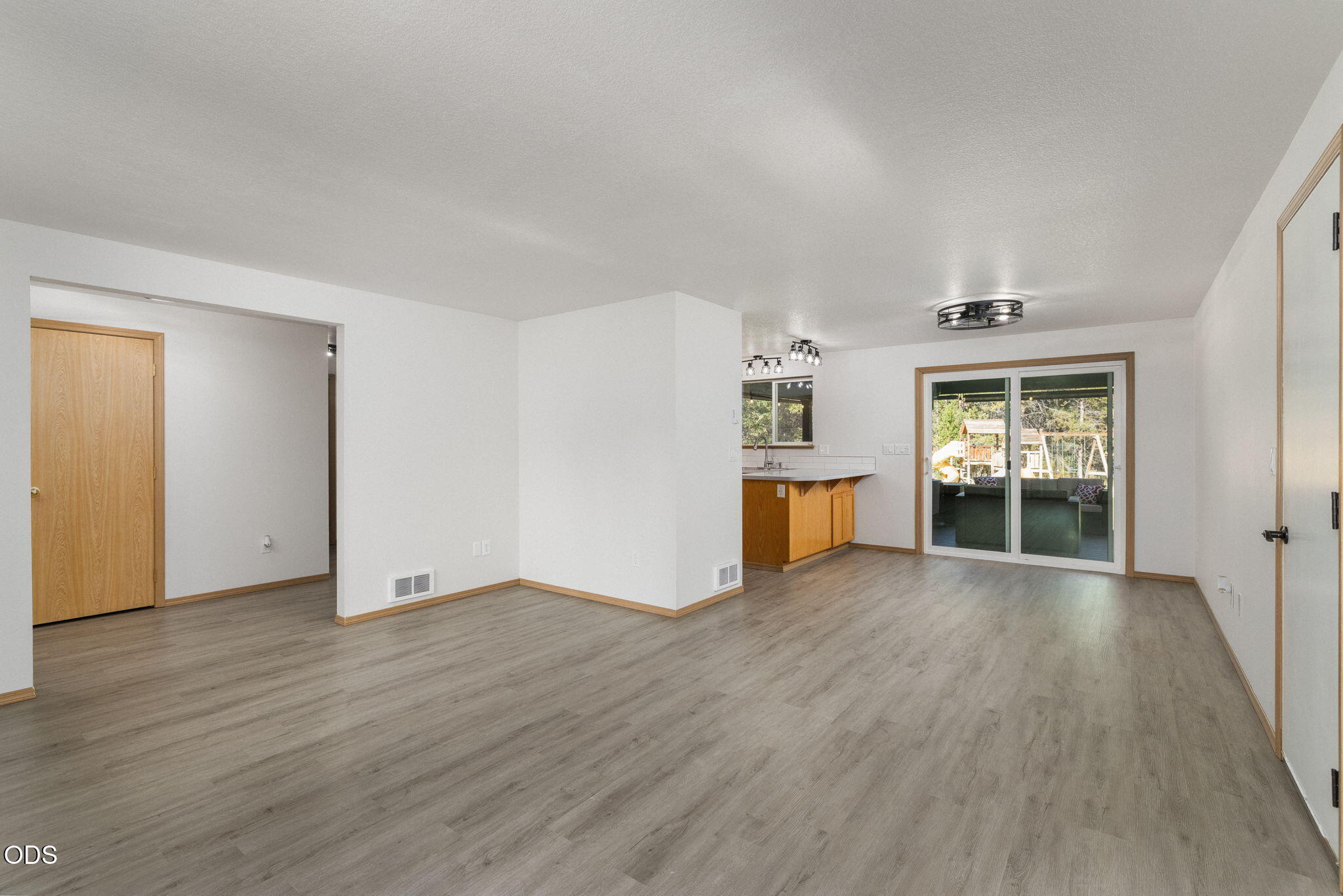 55135 Foster Road Bend, OR 97707 - Photo 11 of 31 Gallery Image 11