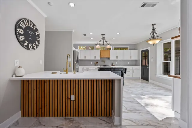 $799,950 | 59 West Misty Morning Trace, The Woodlands, TX 77381