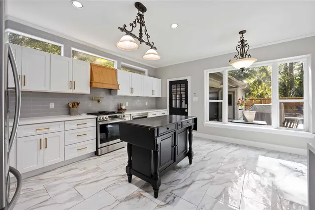 $799,950 | 59 West Misty Morning Trace, The Woodlands, TX 77381