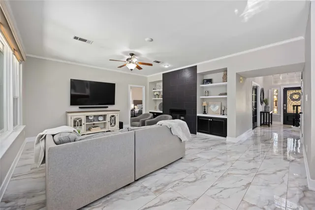 $799,950 | 59 West Misty Morning Trace, The Woodlands, TX 77381