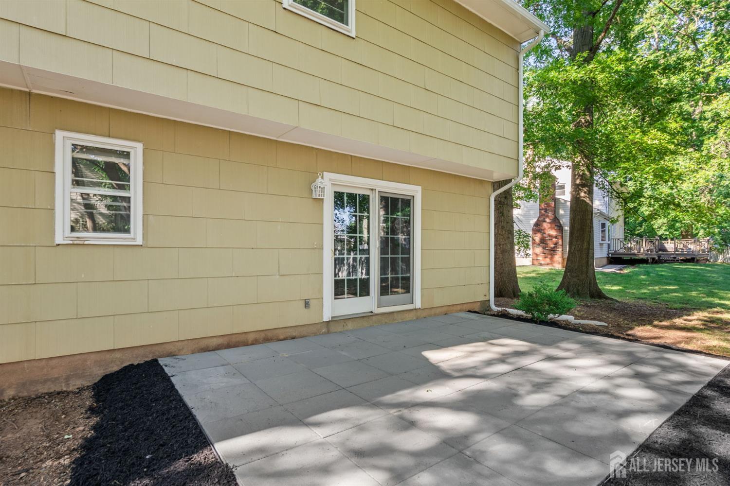 17 Meredith Road Edison, NJ 08817 - Photo 34 of 37