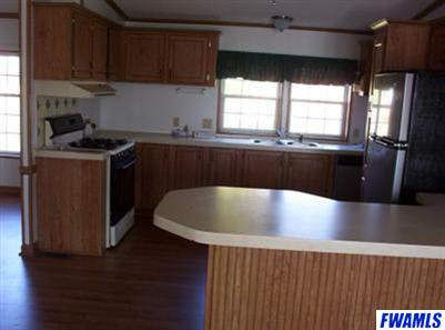 1460 East 900 North Decatur, IN 46733 - Photo 4 of 11