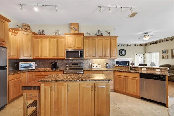 $399,000 | 34239 Woodridge Lane, Eustis, FL 32736