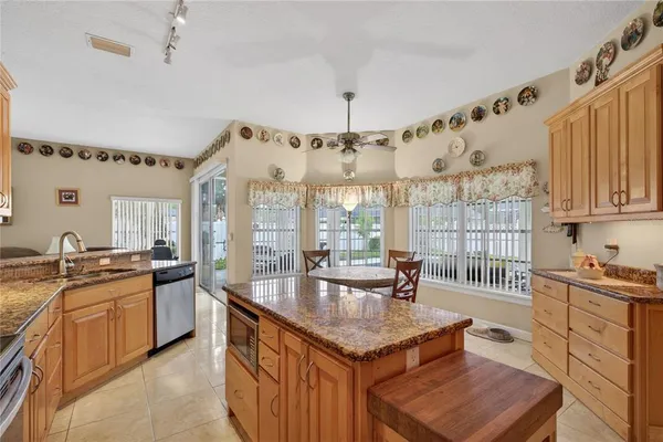 $399,000 | 34239 Woodridge Lane, Eustis, FL 32736