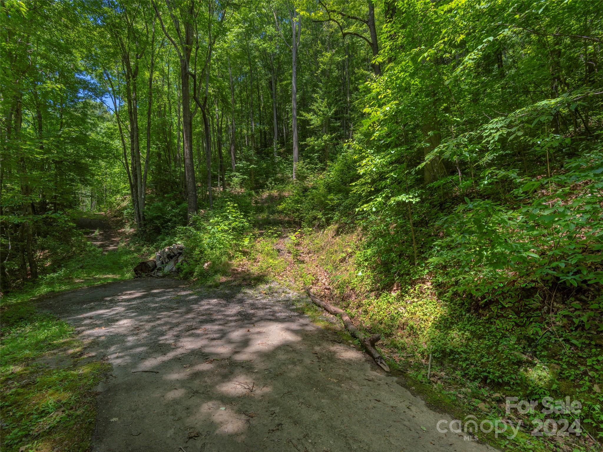 30 Hudson Valley Dr Unit 10  