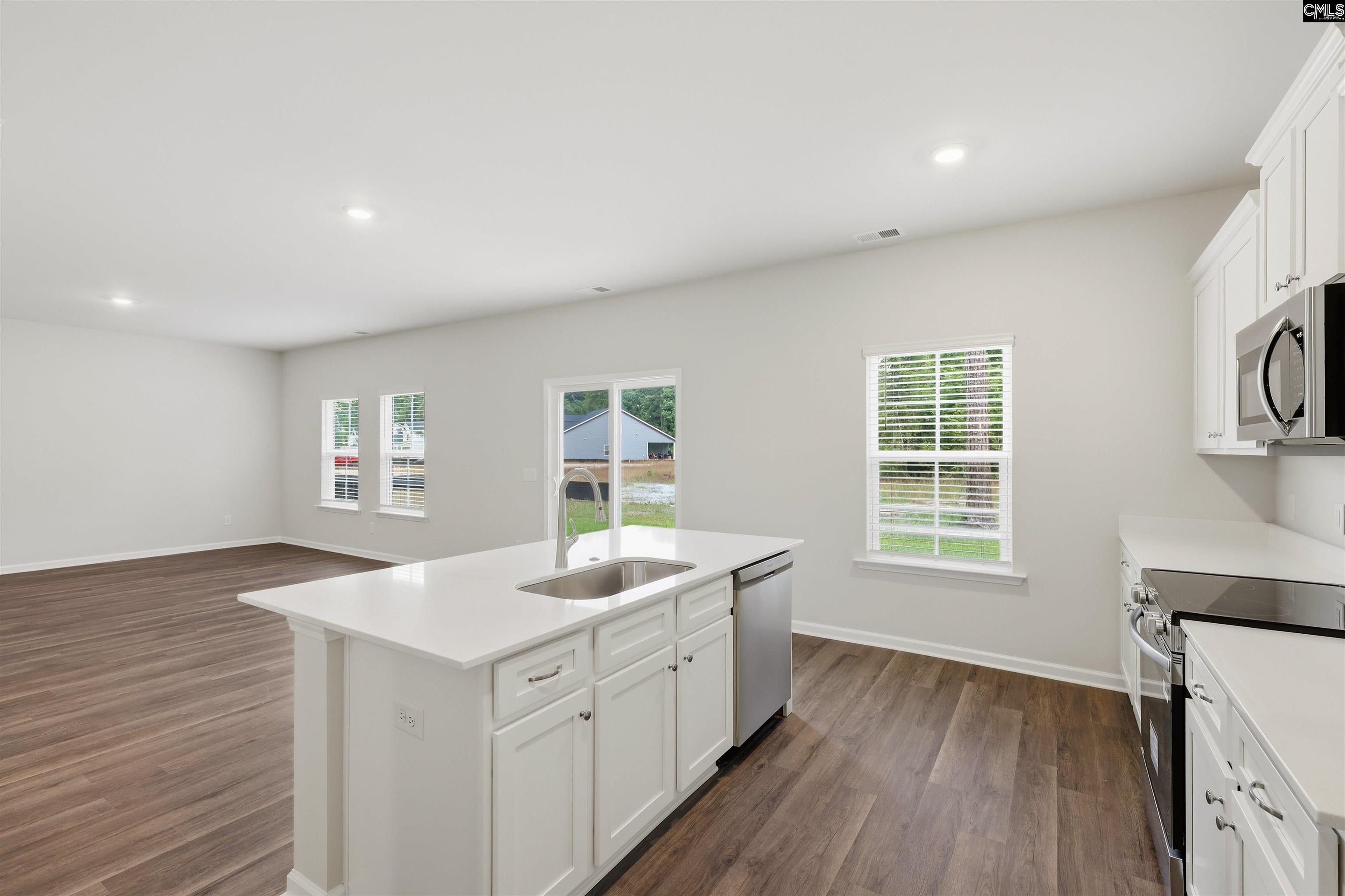 6505 Old Leesburg Road Eastover, SC 29044 - Photo 9 of 32 Gallery Image 9