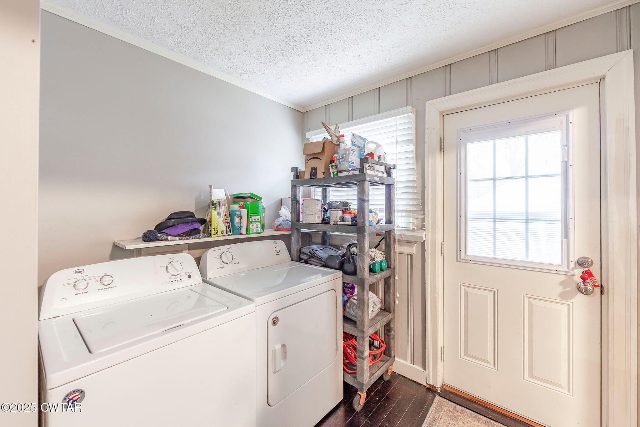 22 Sunset Avenue Jackson, TN 38301 - Photo 13 of 15 a utility room with dryer and washer
