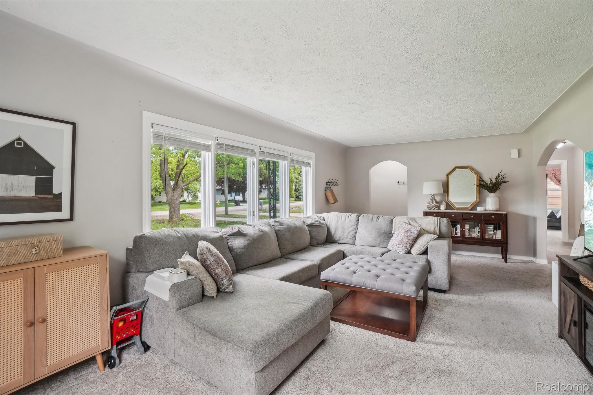 49212 Fuller Road New Baltimore, MI 48051 - Photo 9 of 32