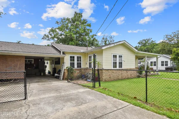 $174,900 | 802 Mill Avenue, Pascagoula, MS 39567