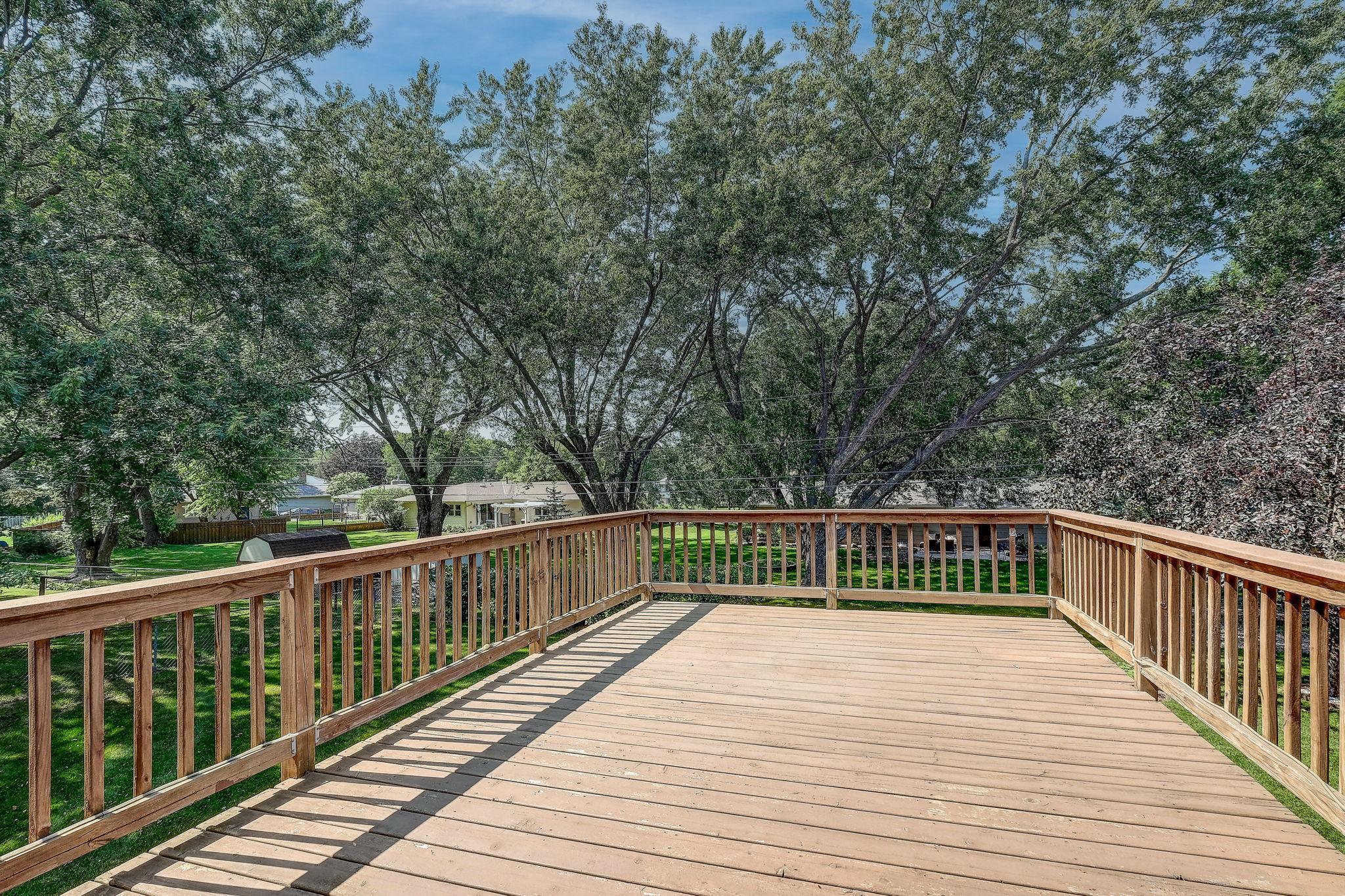 10040 Goodrich Road Bloomington, MN 55437 - Photo 20 of 23