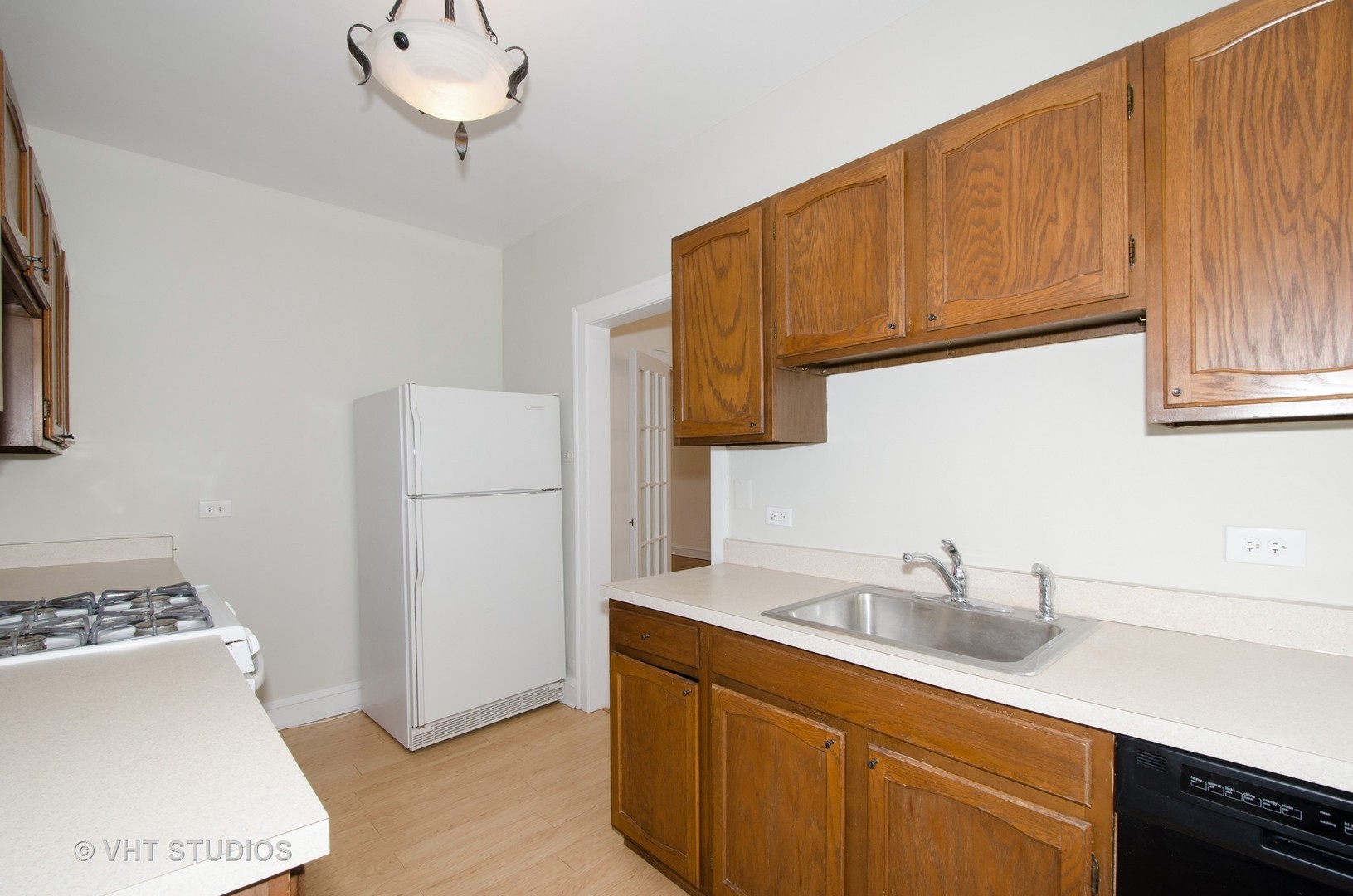 380 Ridge Avenue, Unit 133 Evanston, IL 60202 - Photo 5 of 11 Gallery Image 5