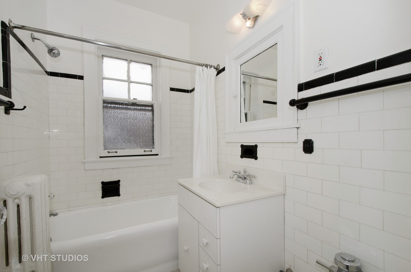 380 Ridge Avenue, Unit 133 Evanston, IL 60202 - Photo 10 of 11 Gallery Image 10