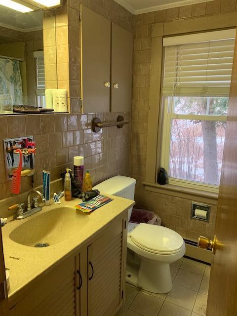 1759 River Road Bucksport, ME 04416 - Photo 10 of 19 Bathroom