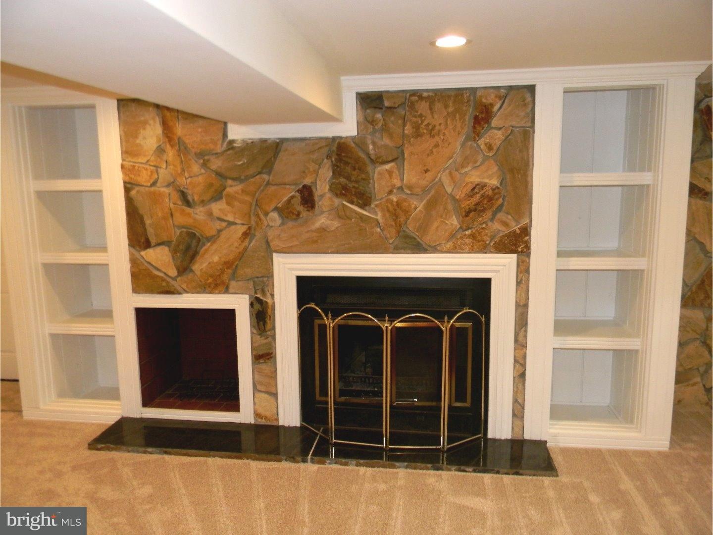 419 Stokes Road Vincentown, NJ 08088 - Photo 17 of 25 Family Room