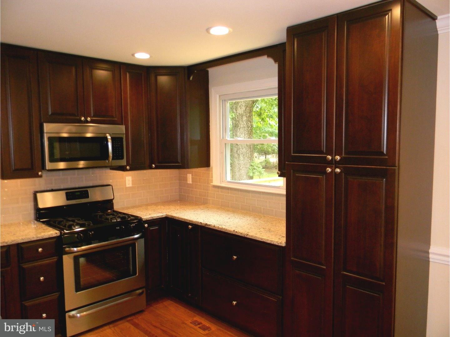 419 Stokes Road Vincentown, NJ 08088 - Photo 6 of 25 Kitchen