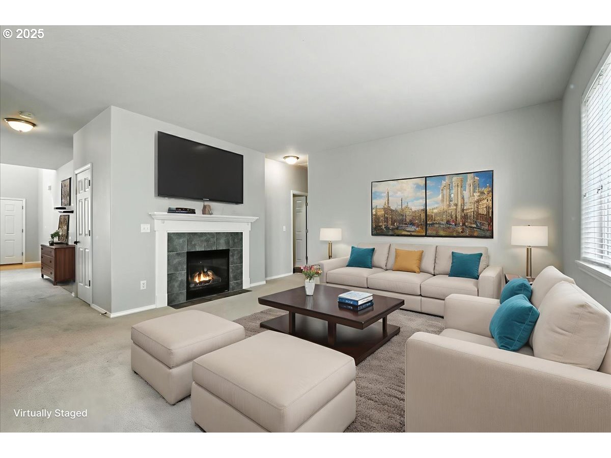 3839 Northwest 9th Loop Camas, WA 98607 - Photo 19 of 48 Family Room
