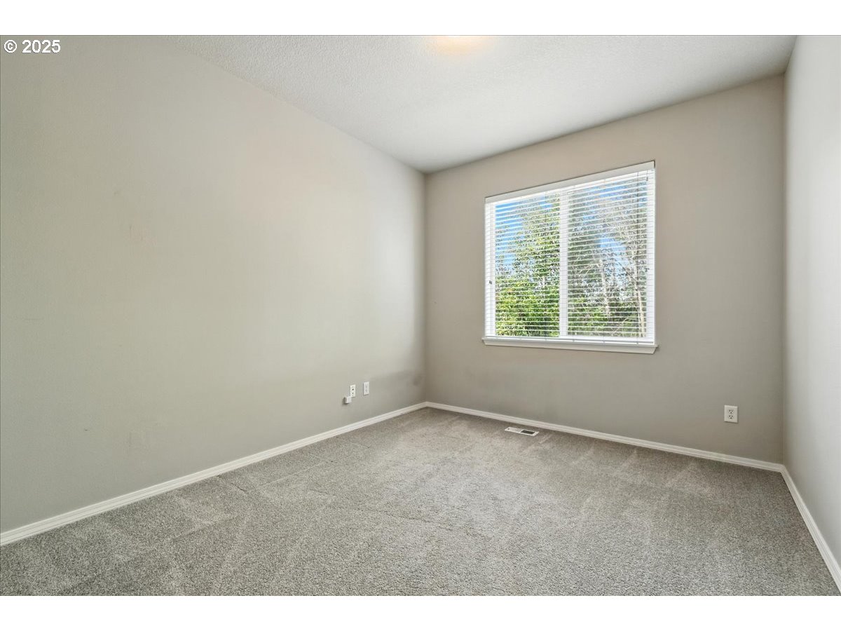 3839 Northwest 9th Loop Camas, WA 98607 - Photo 23 of 48 Den/Office