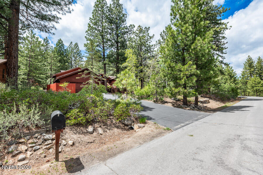 350 Black Pine Court Reno, NV 89511 - Photo 13 of 60 b-1013