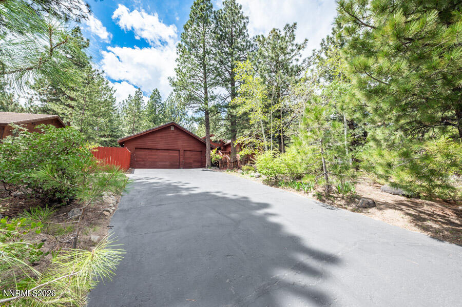 350 Black Pine Court Reno, NV 89511 - Photo 14 of 60 b-1014