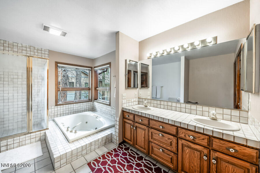 350 Black Pine Court Reno, NV 89511 - Photo 30 of 60 b-1032