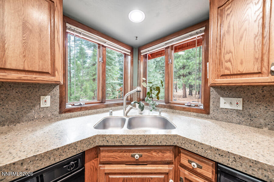 350 Black Pine Court Reno, NV 89511 - Photo 43 of 60 b-1045