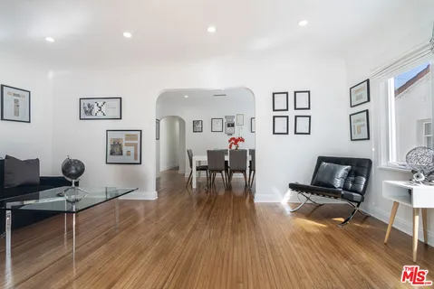 $1,995,000 | 9037 Elevado Avenue, West Hollywood, CA 90069