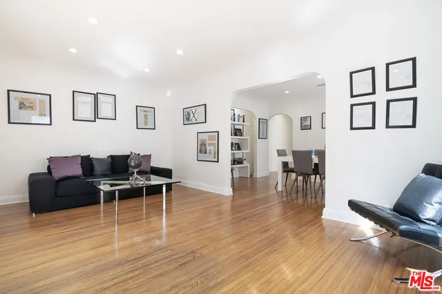 $1,995,000 | 9037 Elevado Avenue, West Hollywood, CA 90069