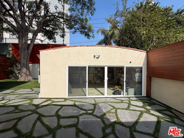 $1,995,000 | 9037 Elevado Avenue, West Hollywood, CA 90069
