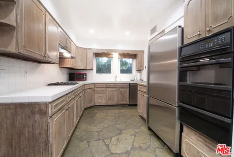 $1,995,000 | 9037 Elevado Avenue, West Hollywood, CA 90069