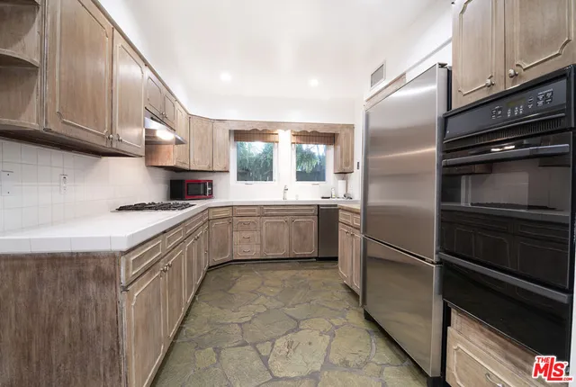 $1,995,000 | 9037 Elevado Avenue, West Hollywood, CA 90069