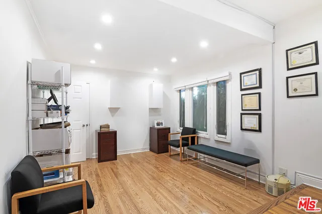 $1,995,000 | 9037 Elevado Avenue, West Hollywood, CA 90069