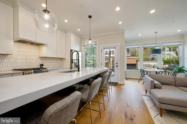 $1,250,000 | 1817 Lamont Street Northwest, Unit 1, Washington, DC 20010