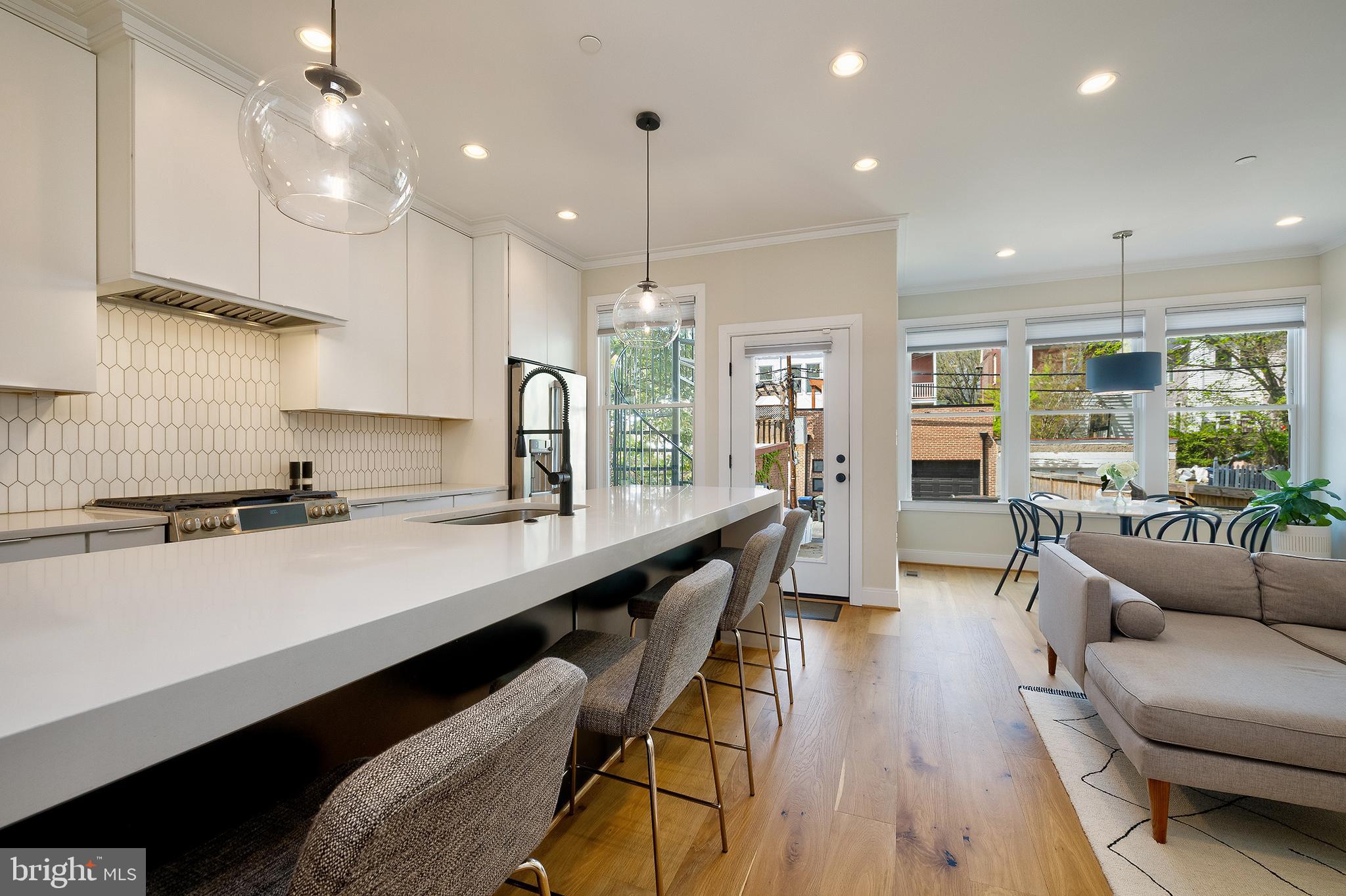 1817 Lamont Street Northwest, Unit 1 Washington, DC 20010 - Photo 13 of 45