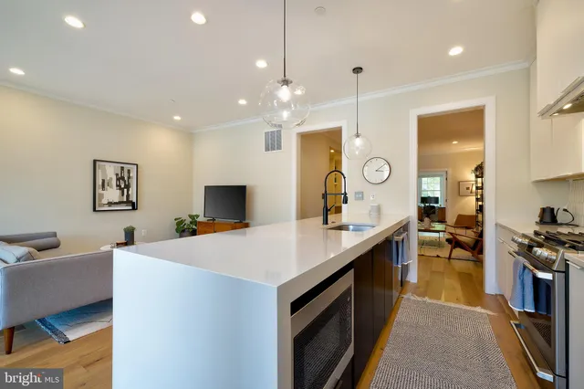 $1,250,000 | 1817 Lamont Street Northwest, Unit 1, Washington, DC 20010