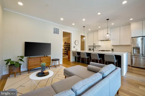 $1,250,000 | 1817 Lamont Street Northwest, Unit 1, Washington, DC 20010