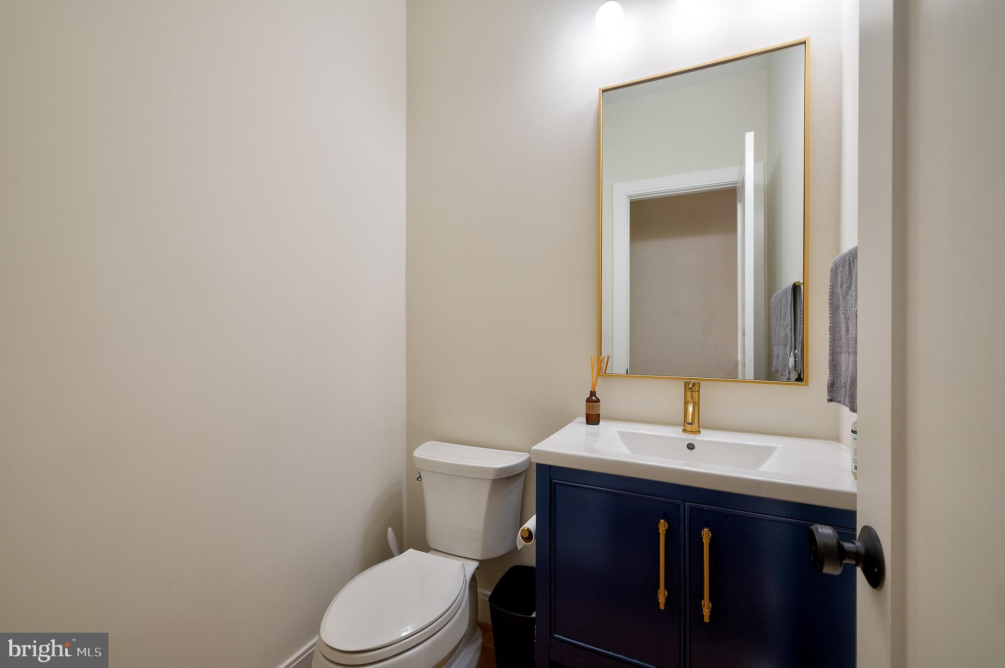 1817 Lamont Street Northwest, Unit 1 Washington, DC 20010 - Photo 27 of 45