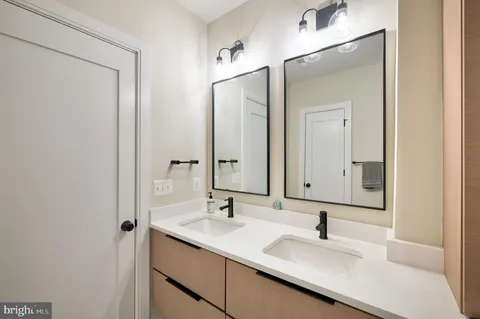 $1,250,000 | 1817 Lamont Street Northwest, Unit 1, Washington, DC 20010