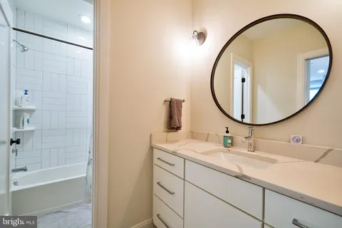 $1,250,000 | 1817 Lamont Street Northwest, Unit 1, Washington, DC 20010