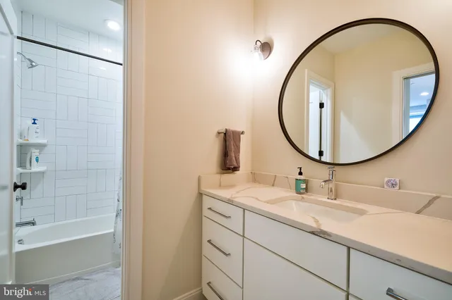 $1,250,000 | 1817 Lamont Street Northwest, Unit 1, Washington, DC 20010