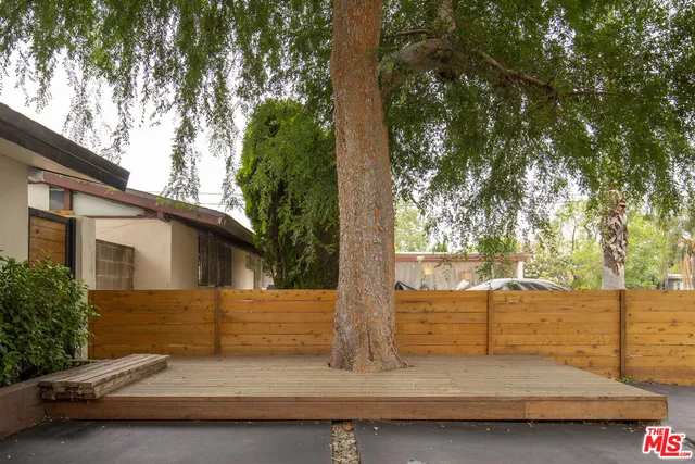 $999,999 | 6504 Rhea Avenue, Reseda, CA 91335