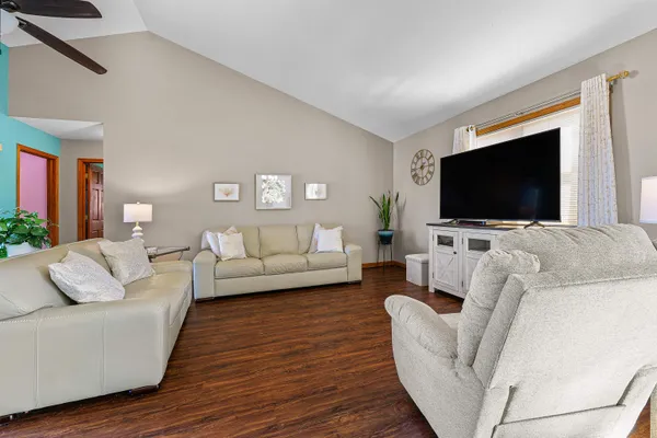 $457,900 | W11025 Glen Drive, Beaver Dam, WI 53916