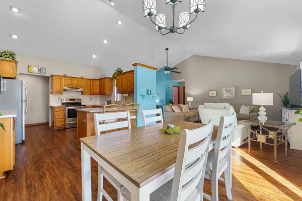 $457,900 | W11025 Glen Drive, Beaver Dam, WI 53916