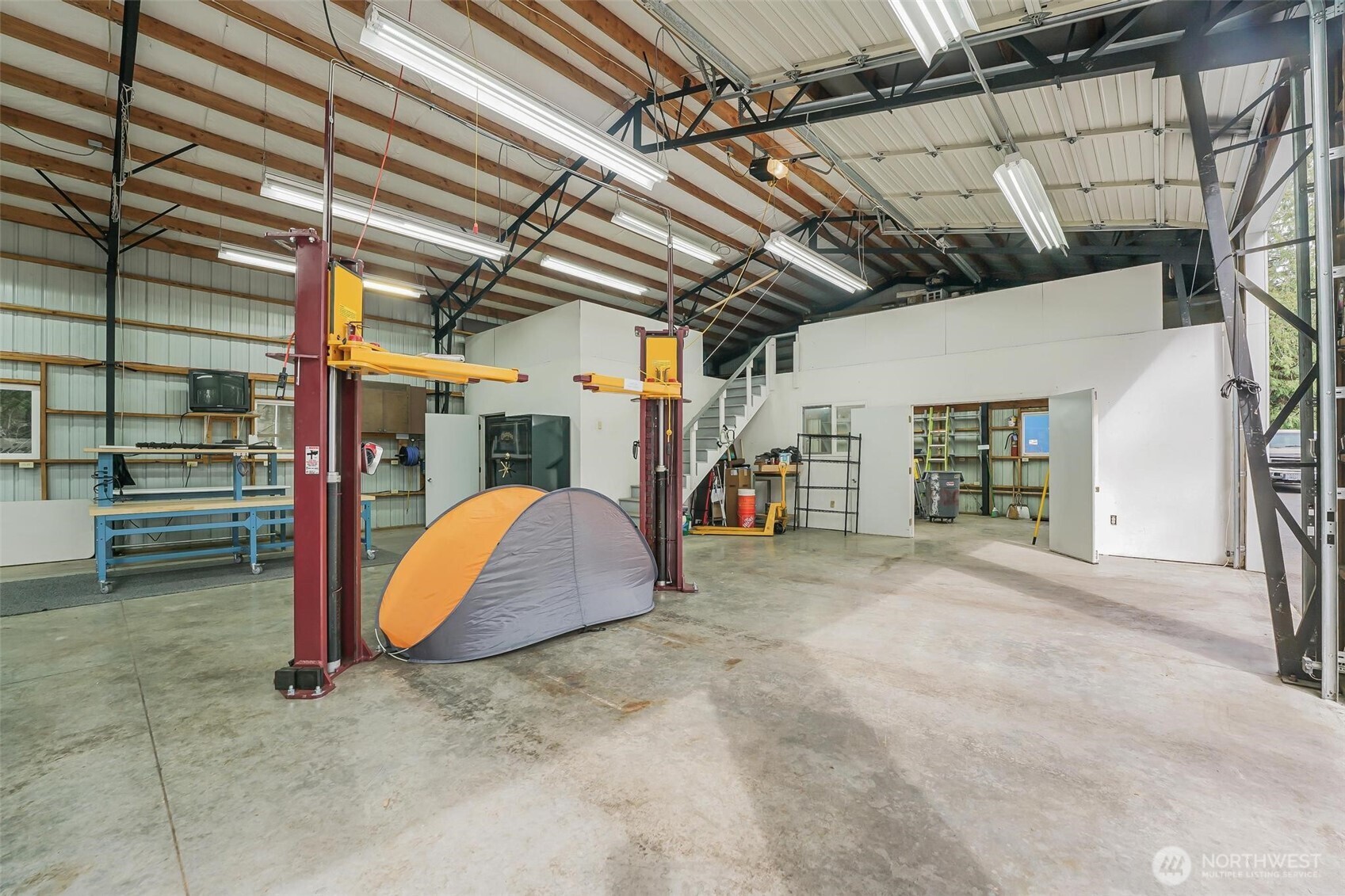 23326 Southeast 199th Street Maple Valley, WA 98038 - Photo 26 of 37